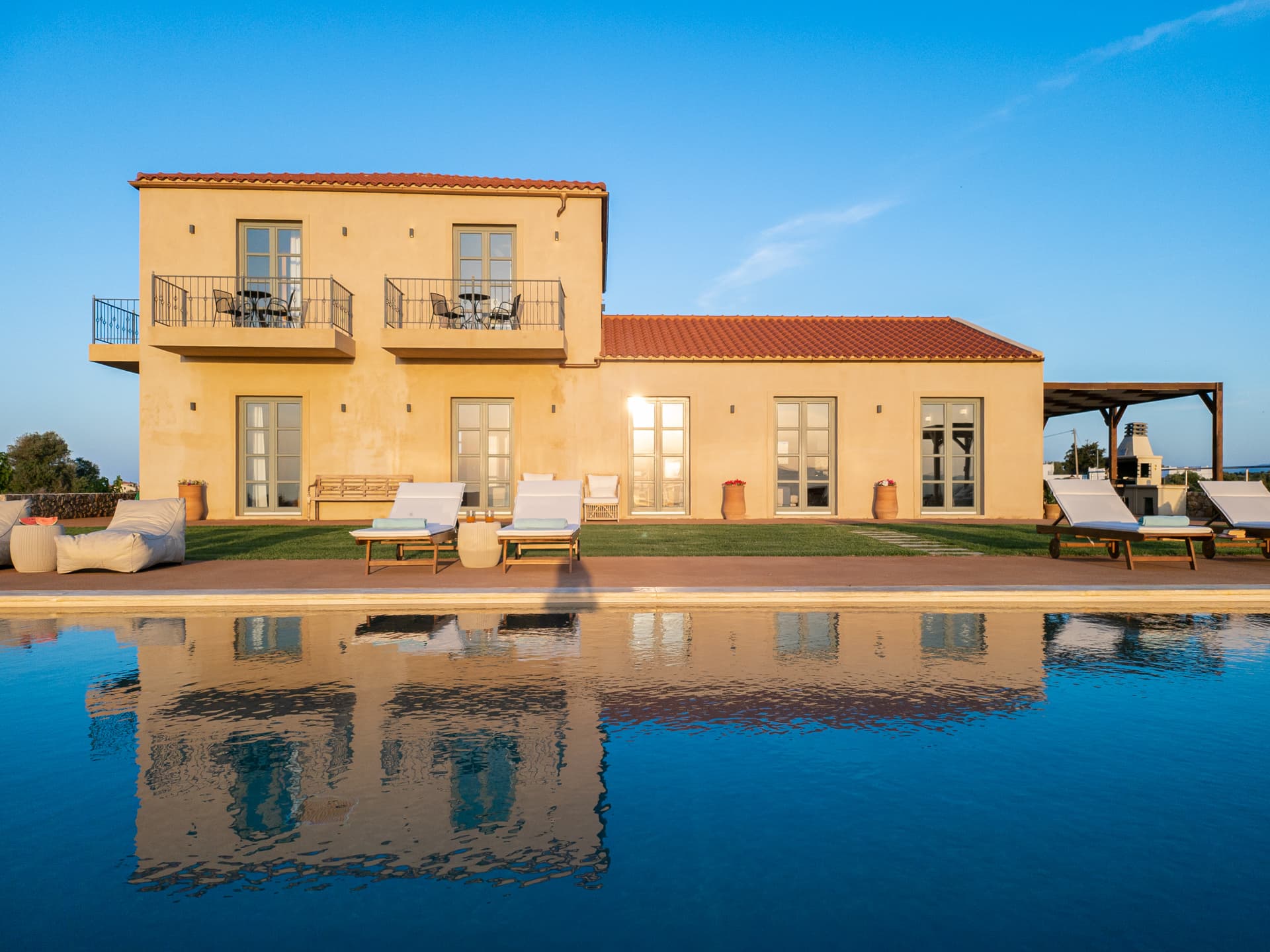 Aquila Villa