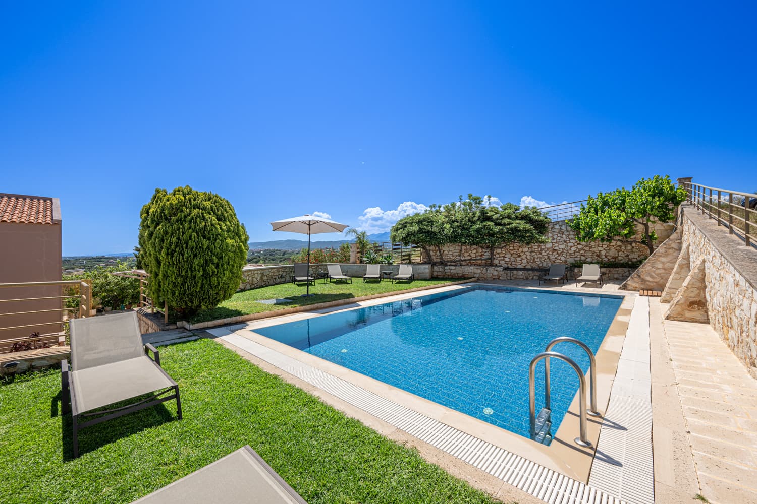 Villa photo 5